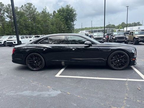 Used 2022 Bentley Flying Spur V8 AWD/4WD image 6