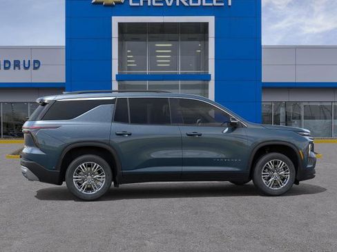 New 2026 Chevrolet Traverse LT w/ Driver Confidence Package AWD/4WD image 29