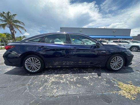 Used 2021 Toyota Avalon Limited w/ Advanced Safety Package FWD image 7