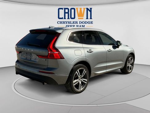 Used 2020 Volvo XC60 T5 Momentum AWD/4WD image 3