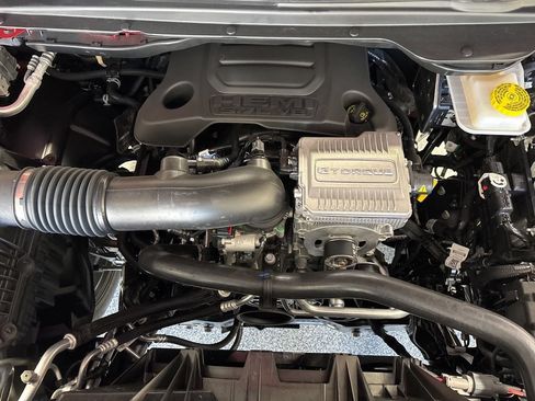 New 2026 RAM 1500 Laramie w/ Night Edition AWD/4WD image 44