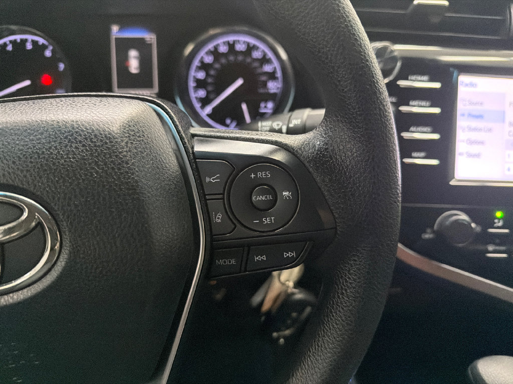 Used 2019 Toyota Camry LE FWD image 24