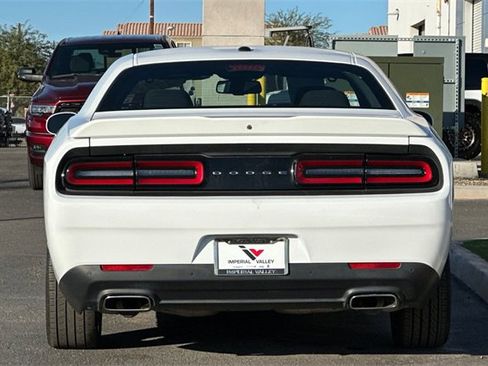 Certified 2022 Dodge Challenger GT image 4