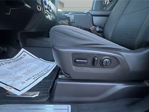 Used 2021 Chevrolet Silverado 2500 LT w/ Convenience Package image 35