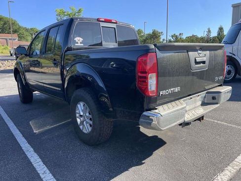 Used 2016 Nissan Frontier SV image 9