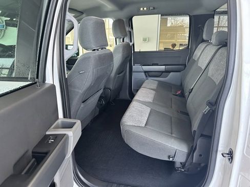 Used 2023 Ford F150 XLT w/ Trailer Tow Package image 14