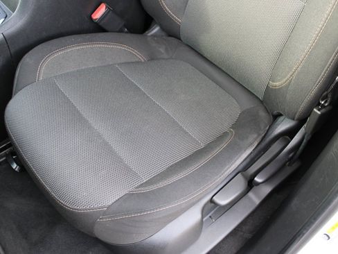 Used 2020 Chevrolet Traverse LS image 25