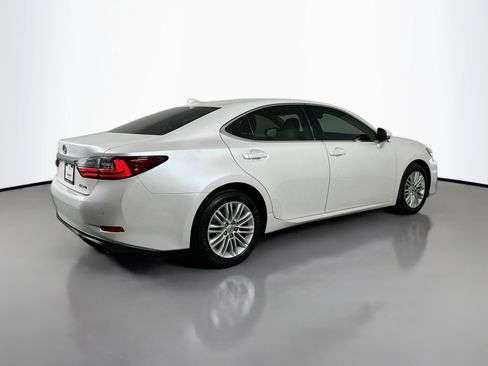 Used 2017 Lexus ES 350 image 6