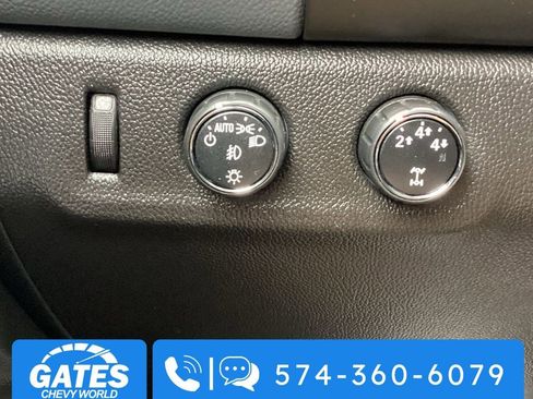 Used 2015 Chevrolet Colorado Z71 image 21