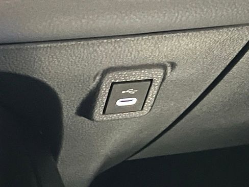 Used 2024 Toyota Corolla LE image 11