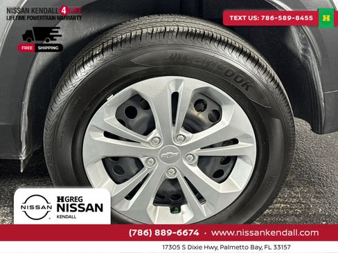 Used 2025 Chevrolet Trax LS image 14