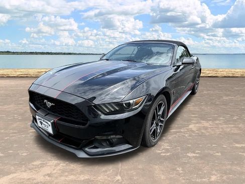 Used 2015 Ford Mustang Convertible w/ Equipment Group 051A RWD image 4