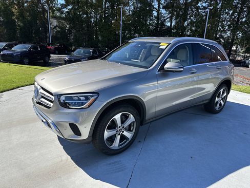 Used 2022 Mercedes-Benz GLC 300 image 5