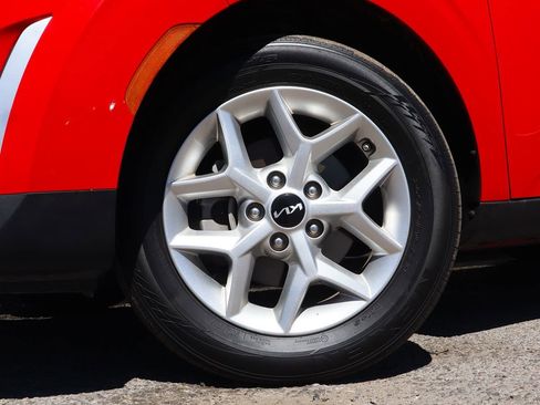 Used 2024 Kia Soul LX w/ Option Group 015 image 5