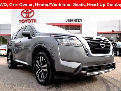 Used 2023 Nissan Pathfinder Platinum