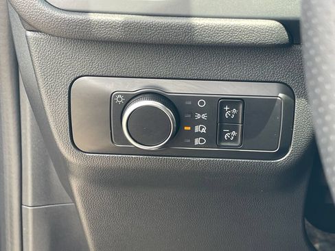 Used 2025 Ford Escape ST-Line FWD image 19