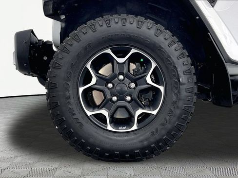 Used 2021 Jeep Wrangler Unlimited Rubicon 4xe w/ Steel Bumper Group AWD/4WD image 9