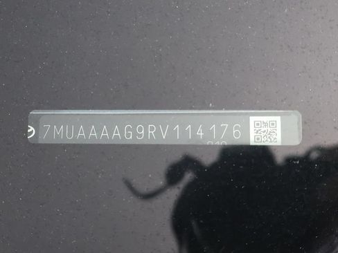 Used 2024 Toyota Corolla Cross L FWD image 40