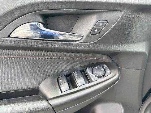 Used 2023 Chevrolet TrailBlazer RS w/ Convenience Package FWD image 23