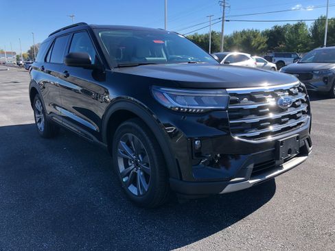 New 2026 Ford Explorer Active w/ Active Comfort Package image 7