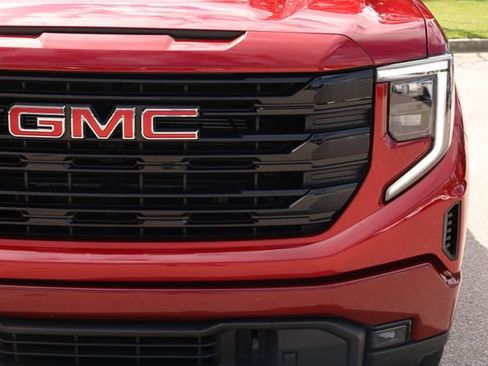 Used 2023 GMC Sierra 1500 Elevation image 15