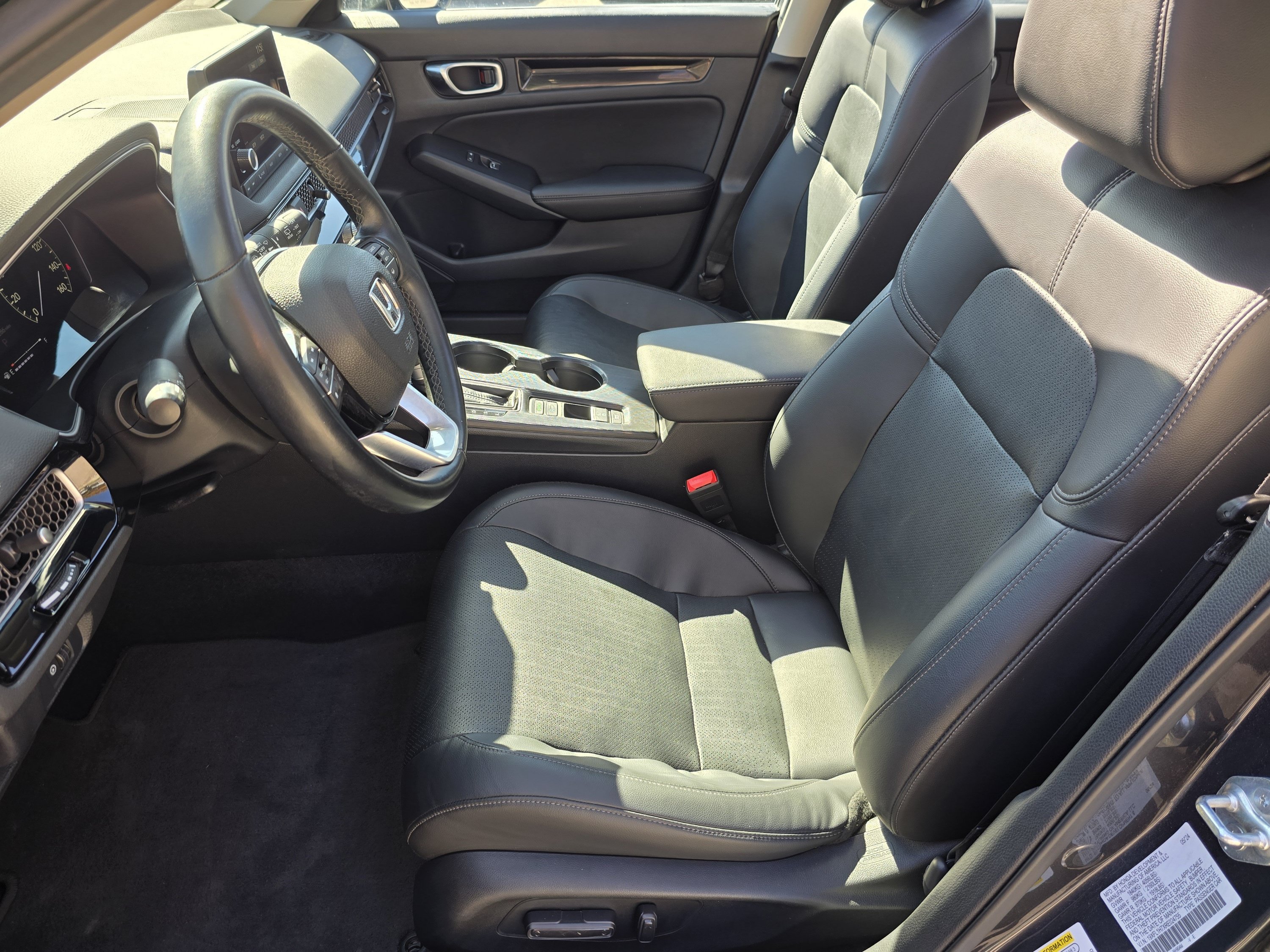 Certified 2024 Honda Civic EX-L image 32