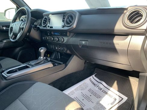 Used 2023 Toyota Tacoma TRD Sport AWD/4WD image 34