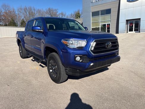 Used 2023 Toyota Tacoma SR5 image 2