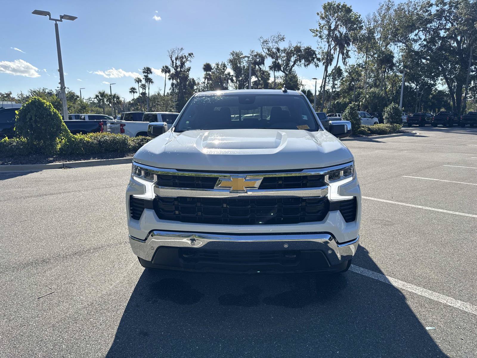 Used 2025 Chevrolet Silverado 1500 LT w/ Safety Package RWD image 8