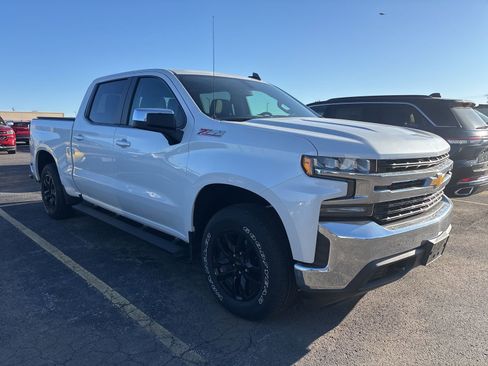 Used 2019 Chevrolet Silverado 1500 LT w/ All-Star Edition image 2