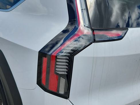 New 2026 Kia EV9 Wind AWD/4WD image 33