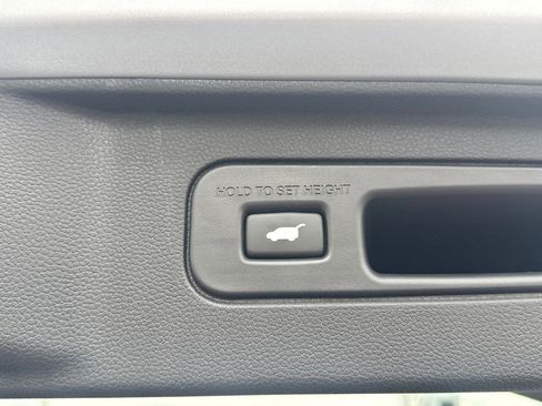 Certified 2024 Honda Pilot Elite image 17