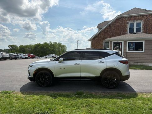 Used 2022 Chevrolet Blazer RS FWD image 2