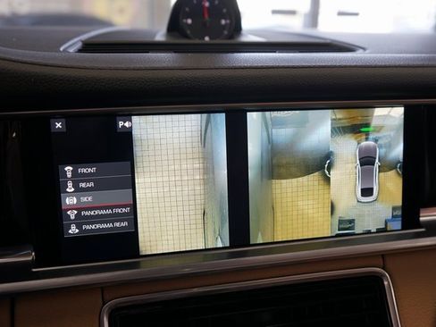 Used 2019 Porsche Panamera 4 image 42