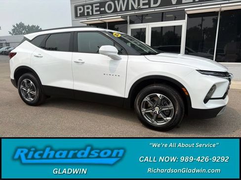 Used 2024 Chevrolet Blazer LT w/ Convenience Package FWD image 1