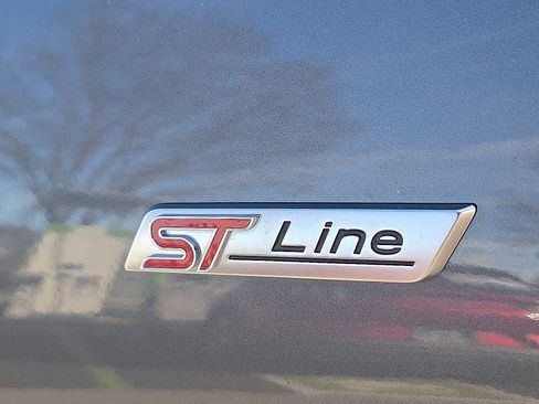 Certified 2024 Ford Escape ST-Line image 9