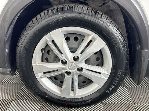 Used 2022 Nissan Kicks S image 37