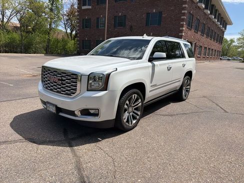 Used 2018 GMC Yukon Denali w/ Denali Ultimate Package AWD/4WD image 4