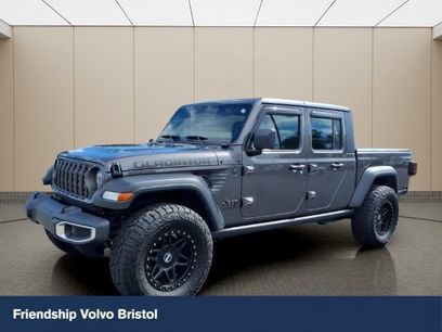 Used 2024 Jeep Gladiator Sport
