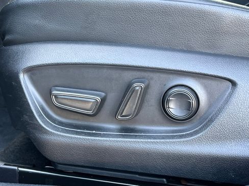 Used 2023 Toyota Camry SE image 24