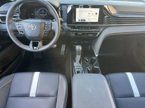 Used 2026 Toyota Camry SE w/ Convenience Package FWD image 13
