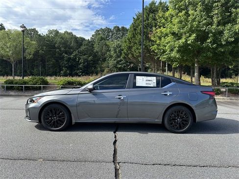 New 2025 Nissan Altima 2.5 SV w/ SV Special Edition Package image 5