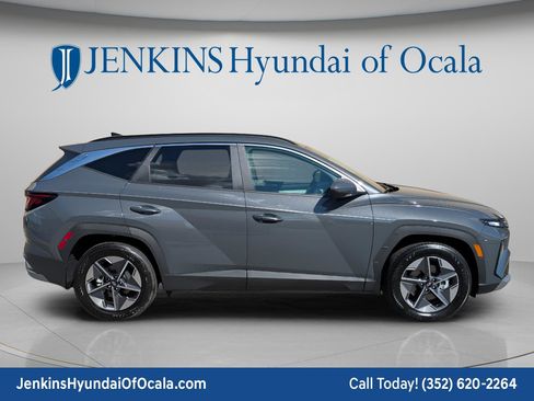 New 2026 Hyundai Tucson SEL FWD image 2