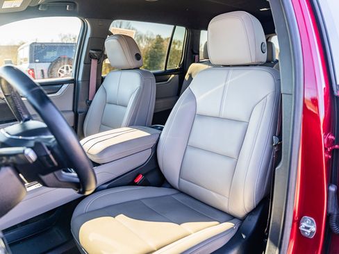 Used 2024 GMC Acadia Elevation w/ Black Edition image 21