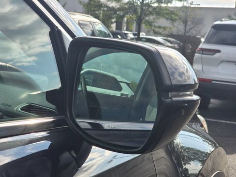 Used 2019 Honda CR-V EX image 18