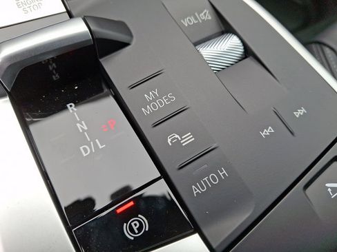 New 2026 BMW X1 xDrive28i w/ Technology Package image 24