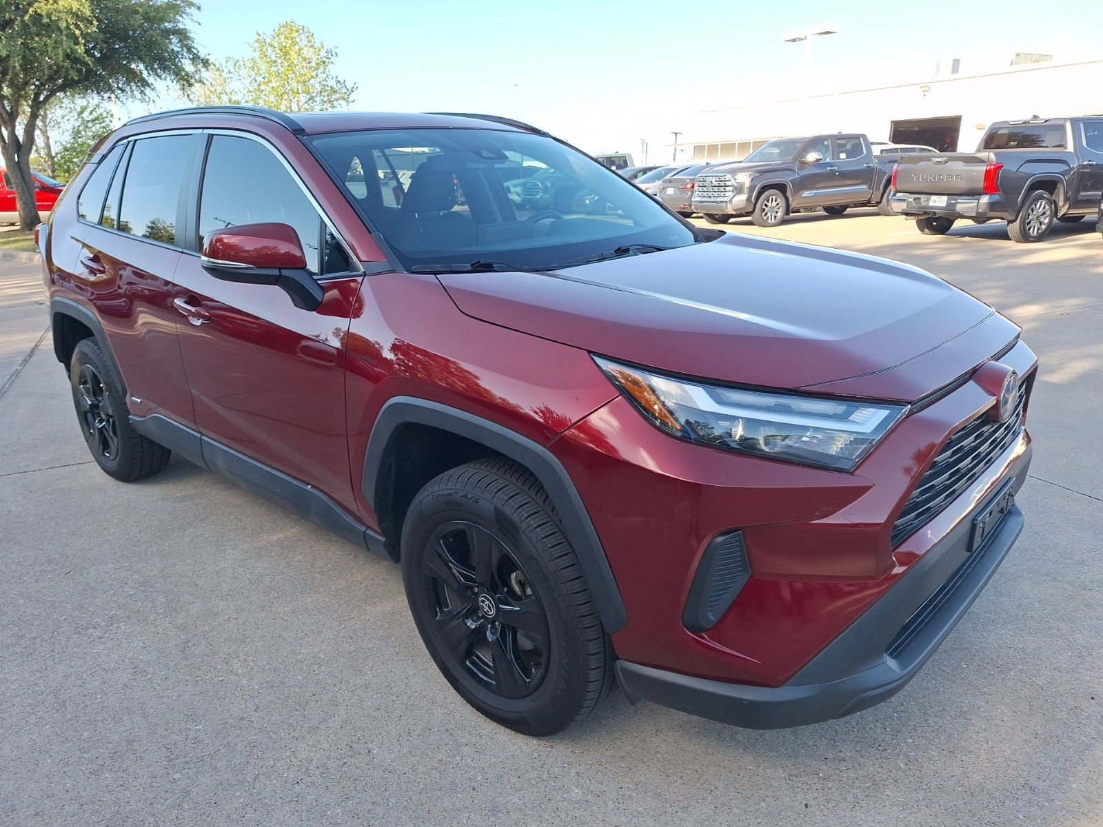 Used 2022 Toyota RAV4 XLE w/ Convenience Package AWD/4WD image 8