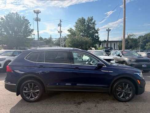 Used 2022 Volkswagen Tiguan SE FWD image 11