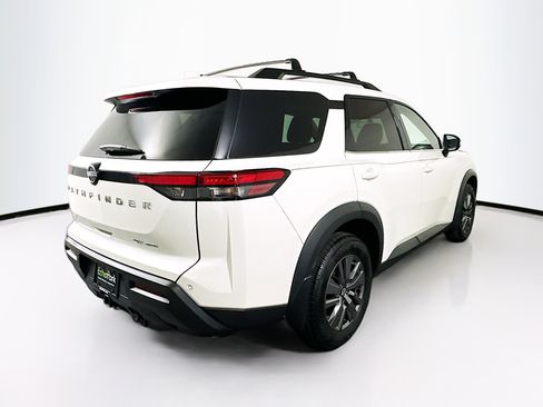 Used 2024 Nissan Pathfinder SV w/ SV Premium Package AWD/4WD image 9