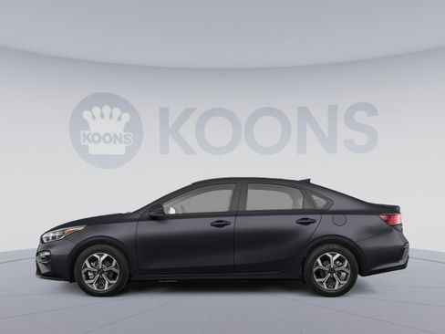Used 2019 Kia Forte LXS image 2